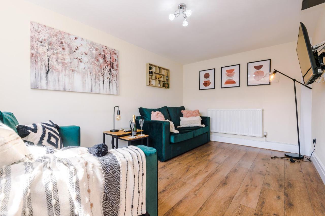 Charming 3-Bed Cottage In Chester, Ideal For Families & Workers, Free Parking - Sleeps 7 Dış mekan fotoğraf