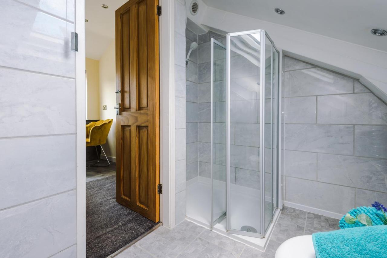 Charming 3-Bed Cottage In Chester, Ideal For Families & Workers, Free Parking - Sleeps 7 Dış mekan fotoğraf