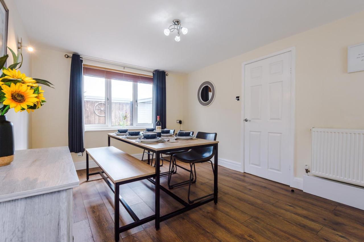 Charming 3-Bed Cottage In Chester, Ideal For Families & Workers, Free Parking - Sleeps 7 Dış mekan fotoğraf