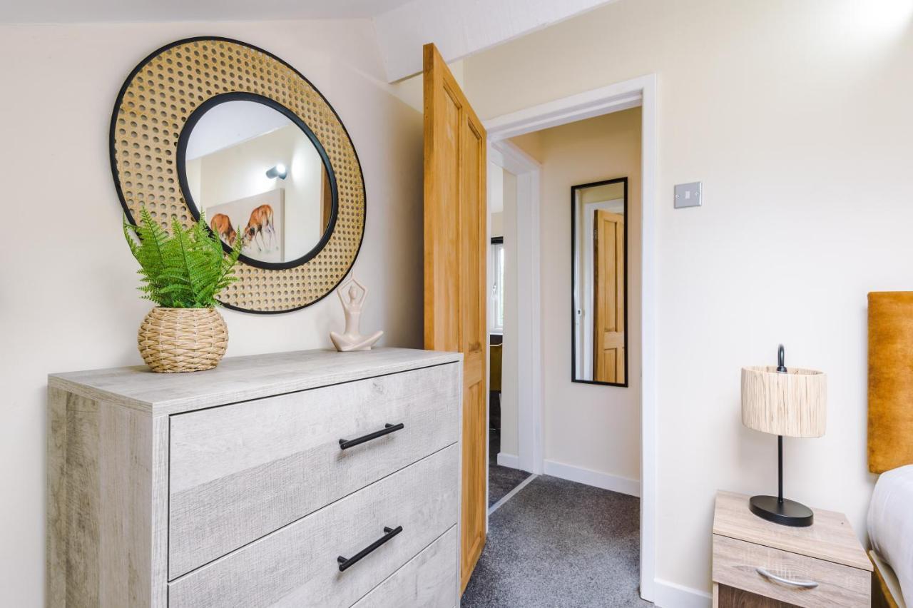 Charming 3-Bed Cottage In Chester, Ideal For Families & Workers, Free Parking - Sleeps 7 Dış mekan fotoğraf